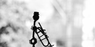 Jak trąbka słuchowa wyrównuje ciśnienie? Jak trąbka słuchowa wyrównuje ciśnienie?