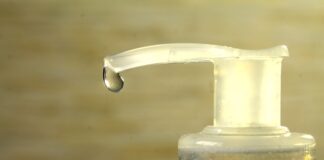 Czym zdezynfekować miejsce po ukąszeniu kleszcza?