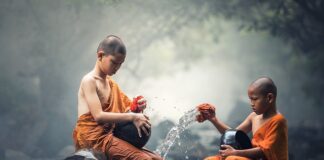 Na czym polega czyszczenie kolana?