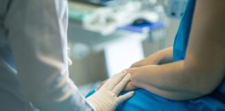 Co robisz gdy pacjent ma złamane żebra?