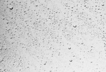 Jakie krople na czerwone oczy?