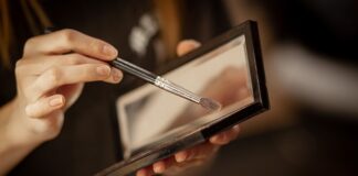 Jak często stosować krople nawilżające do oczu? Jak często stosować krople nawilżające do oczu?